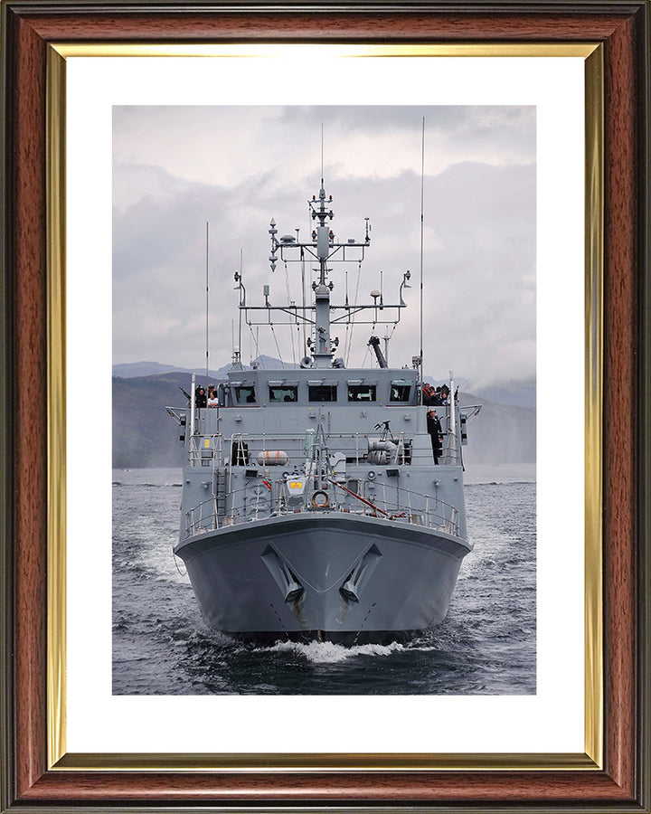 HMS Ramsey M110 Royal Navy Sandown class minehunter Photo Print or Framed Print - Hampshire Prints