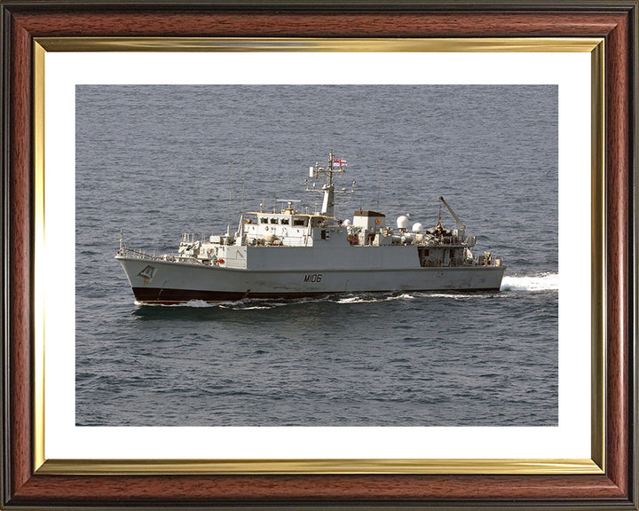 HMS Penzance M106 Royal Navy Sandown class minehunter Photo Print or Framed Print - Hampshire Prints