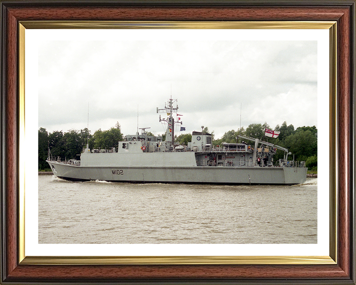 HMS Inverness M102 Royal Navy Sandown class minehunter Photo Print or Framed Print - Hampshire Prints