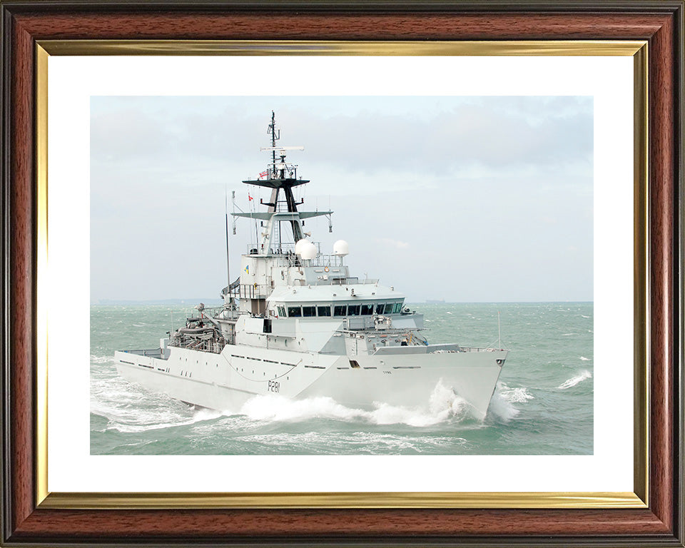 HMS Tyne P281 Royal Navy River class offshore patrol vessel Photo Print or Framed Print - Hampshire Prints