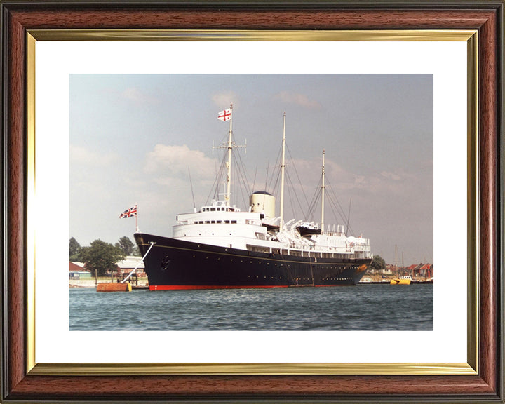 HMY Britannia Royal Yacht Photo Print or Framed Print - Hampshire Prints