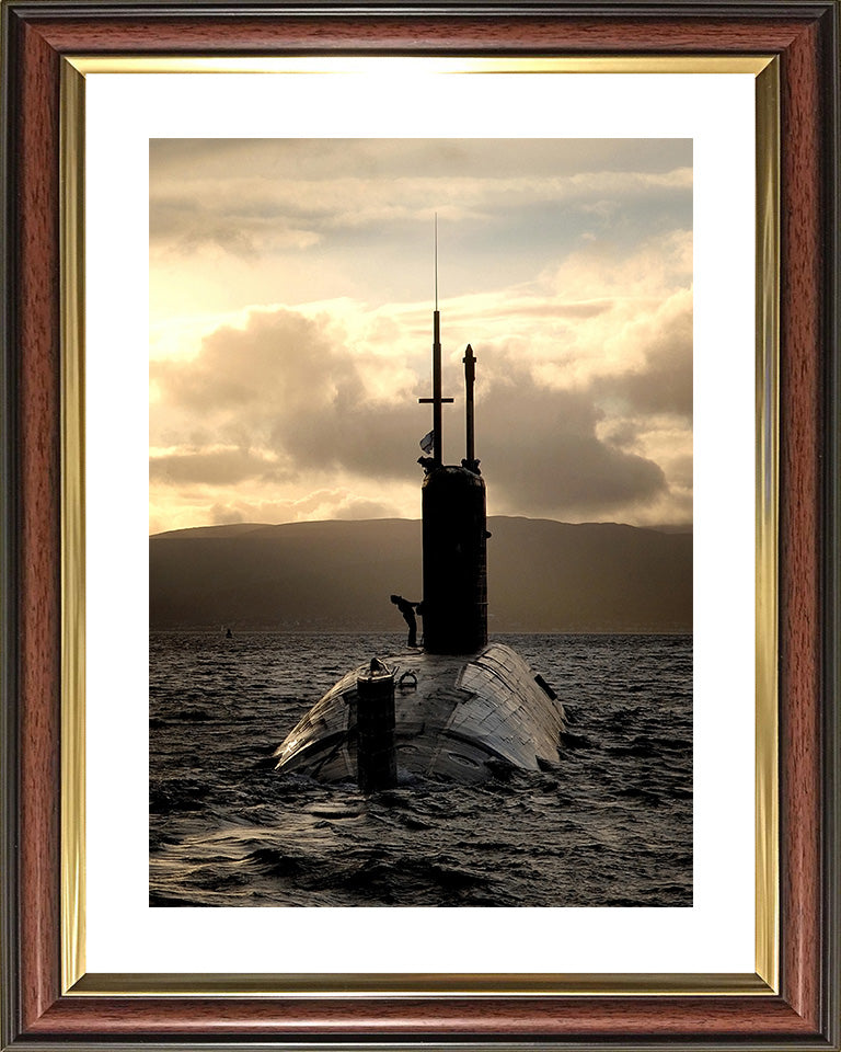 HMS Sceptre S104 Royal Navy Swiftsure class Submarine Photo Print or Framed Print - Hampshire Prints