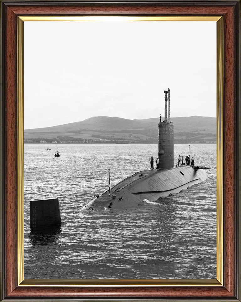 HMS Conqueror S48 Royal Navy Churchill class Submarine Photo Print or Framed Print - Hampshire Prints