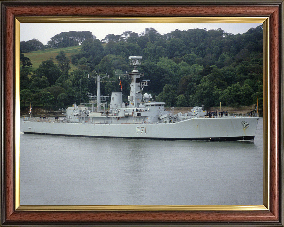 HMS Scylla F71 Royal Navy Leander Class Frigate Photo Print or Framed Print - Hampshire Prints