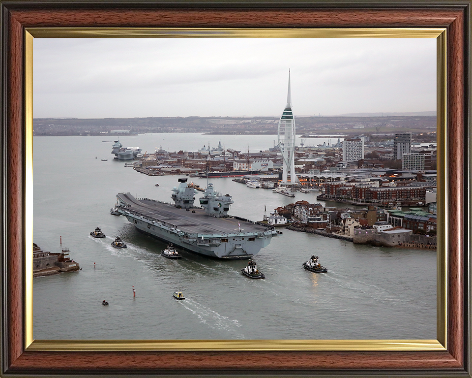 HMS Queen Elizabeth R08 | Photo Print | Framed Print | Queen Elizabeth Class | Aircraft Carrier | Royal Navy