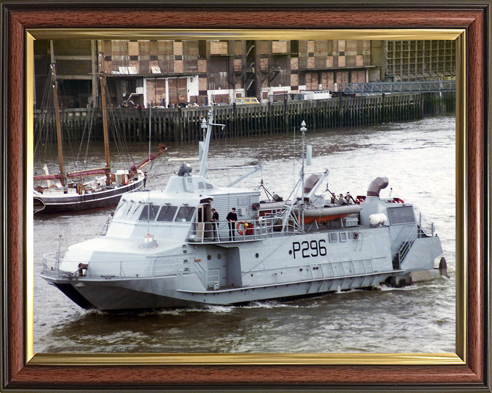 HMS Speedy P296 Royal Navy Jetfoil mine countermeasures vessel Photo Print or Framed Print - Hampshire Prints