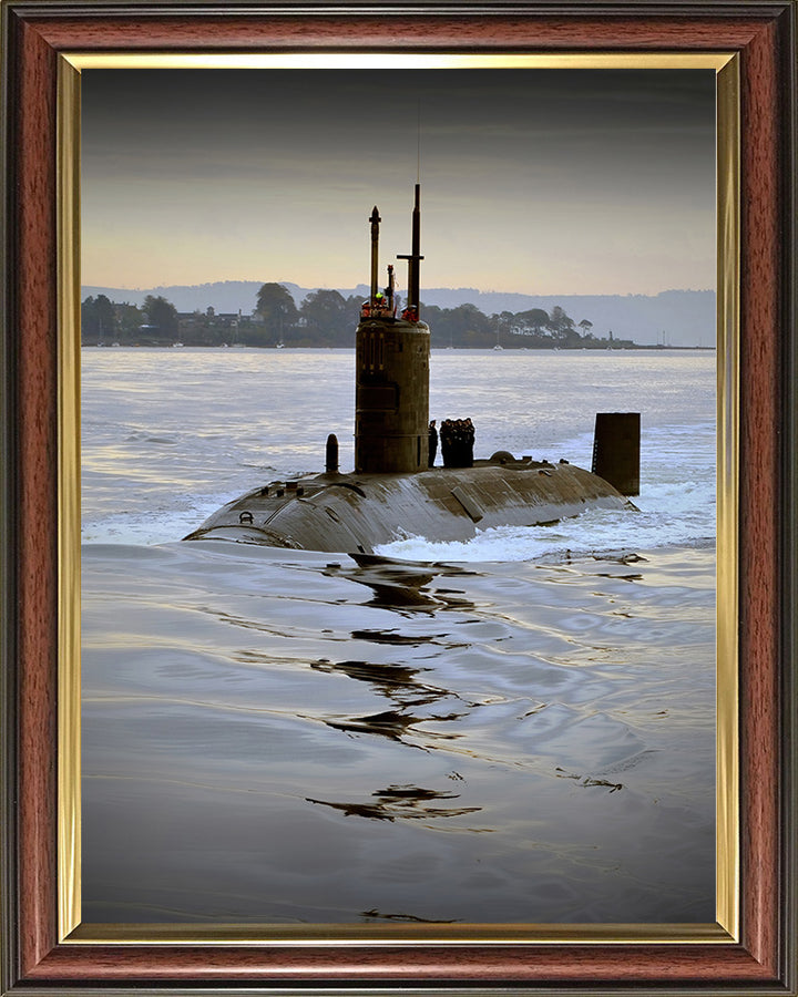 HMS Triumph S93 Submarine | Photo Print | Framed Print | Trafalgar Class | Royal Navy - Hampshire Prints