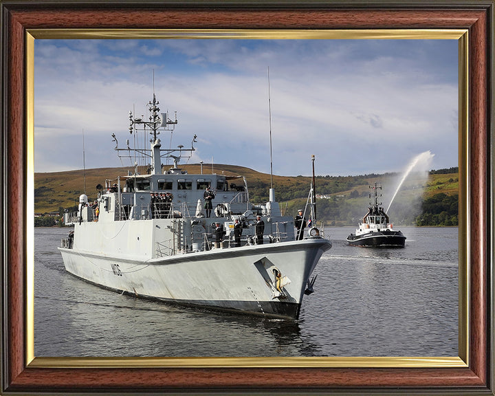 HMS Penzance M106 | Photo Print | Framed Print | Sandown Class | Minehunter | Royal Navy - Hampshire Prints