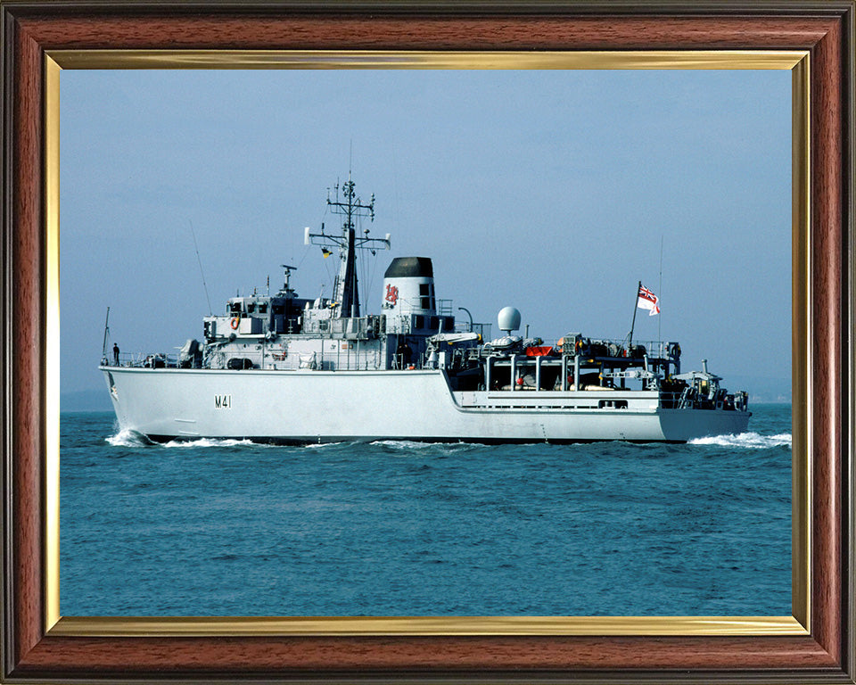 HMS Quorn M41 Royal Navy Hunt class mine countermeasures vessel Photo Print or Framed Print - Hampshire Prints