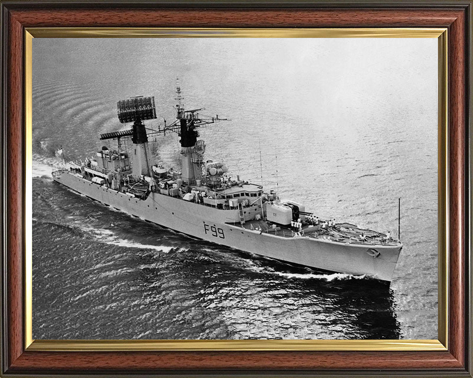 HMS Lincoln F99 Royal Navy Salisbury class frigate Photo Print or Framed Print - Hampshire Prints