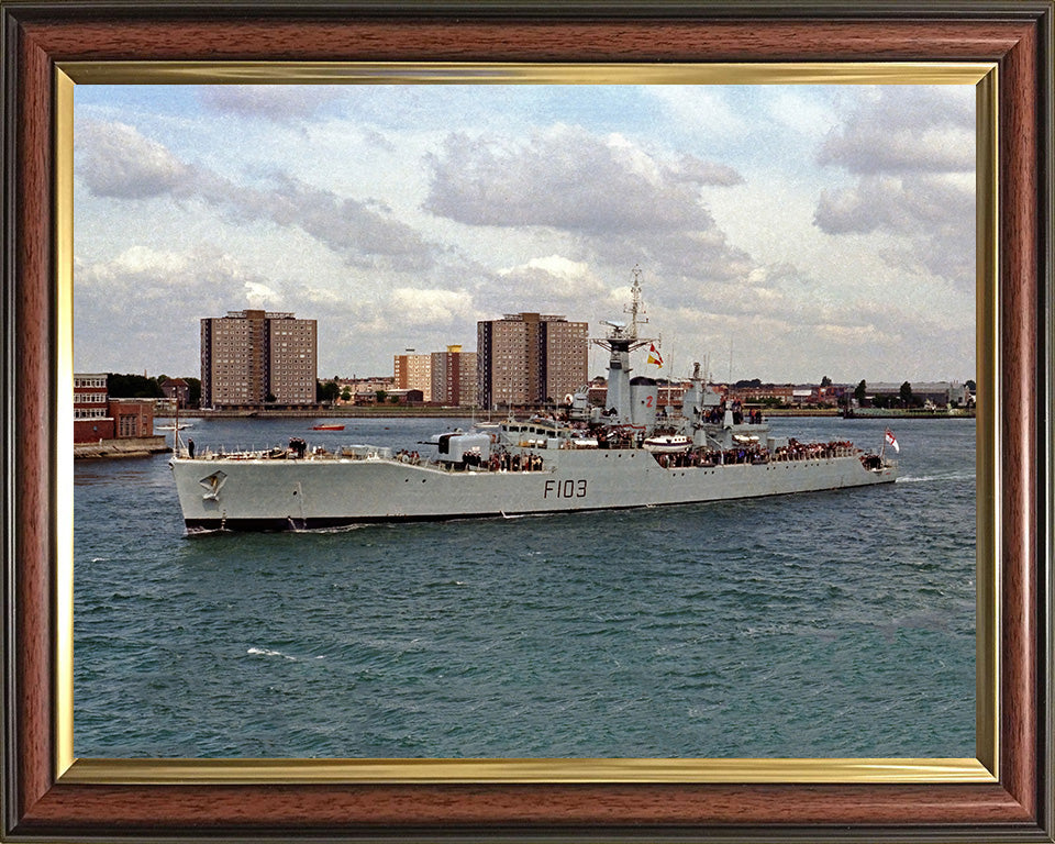 HMS Lowestoft F103 Royal Navy Rothesay class frigate Photo Print or Framed Print - Hampshire Prints