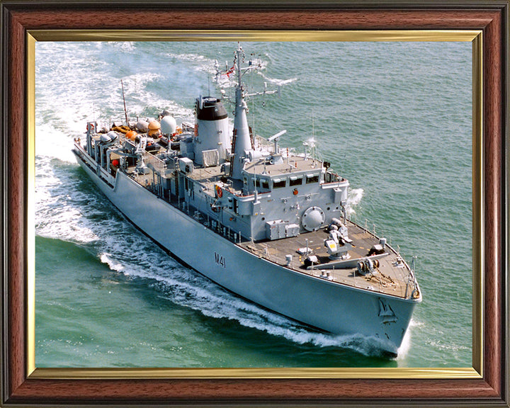 HMS Quorn M41 Royal Navy Hunt class mine countermeasures vessel Photo Print or Framed Print - Hampshire Prints