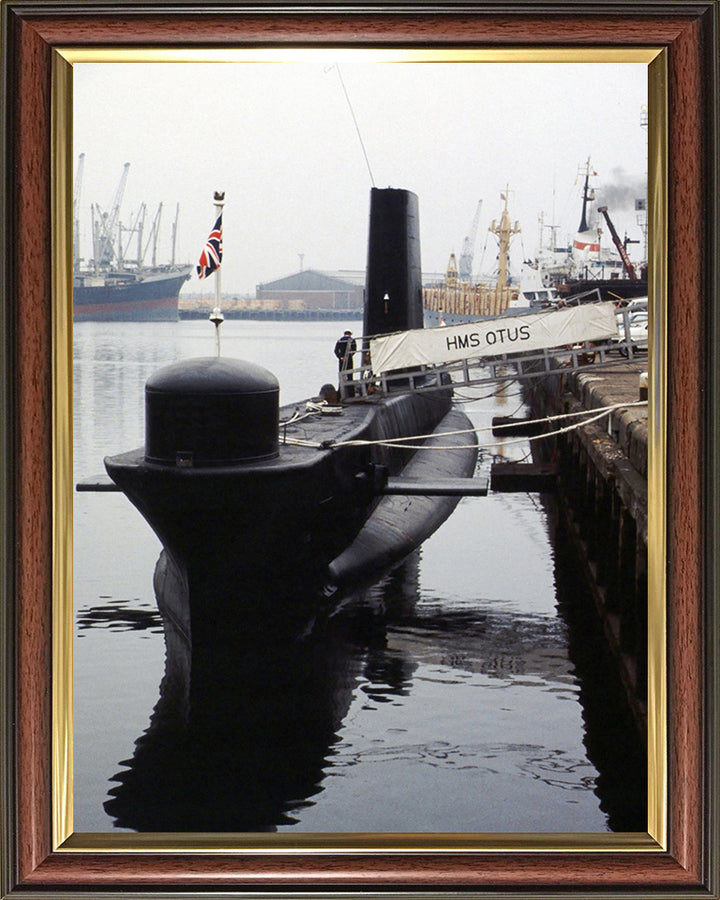 HMS Otus S18 Royal Navy Oberon class Submarine Photo Print or Framed Print - Hampshire Prints