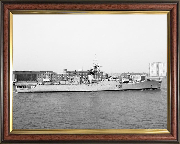 HMS Yarmouth F101 Royal Navy Rothesay class frigate Photo Print or Framed Print - Hampshire Prints