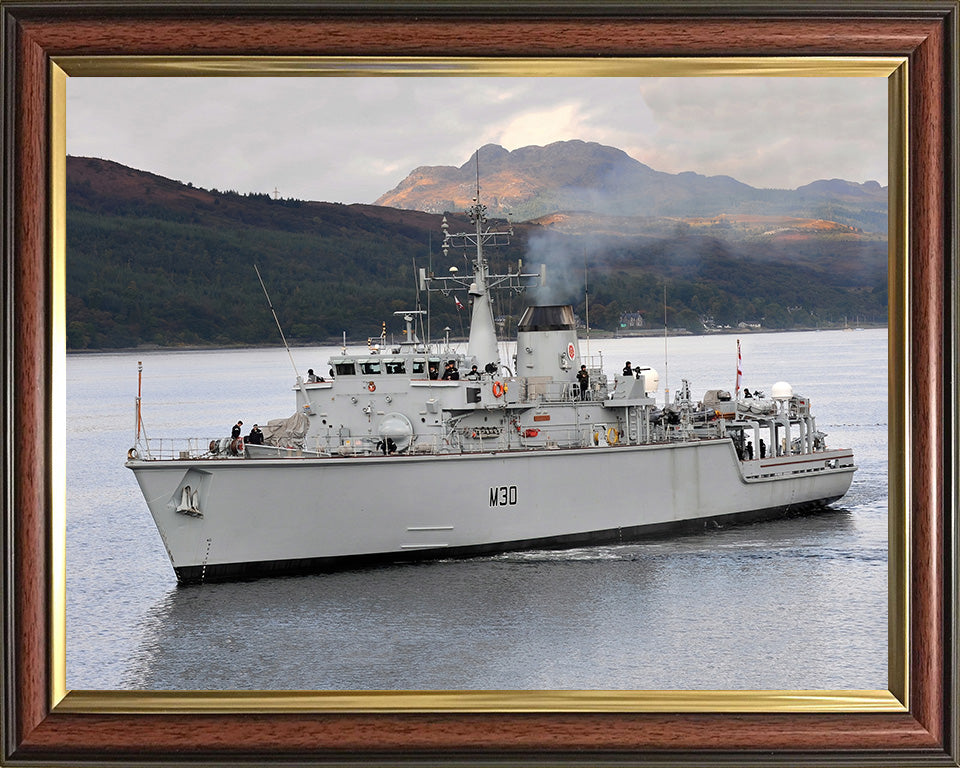 HMS Ledbury M30 Royal Navy Hunt class minehunter Photo Print or Framed Print - Hampshire Prints