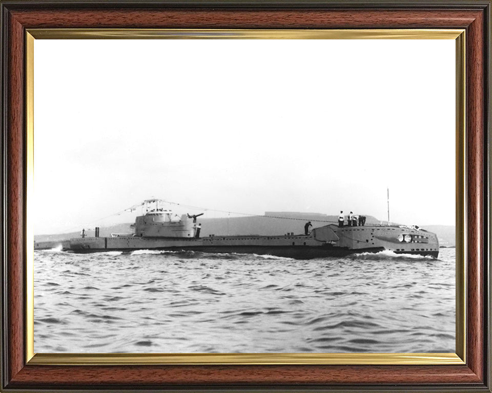 HMS Thule P325 Royal Navy T class submarine Photo Print or Framed Print - Hampshire Prints