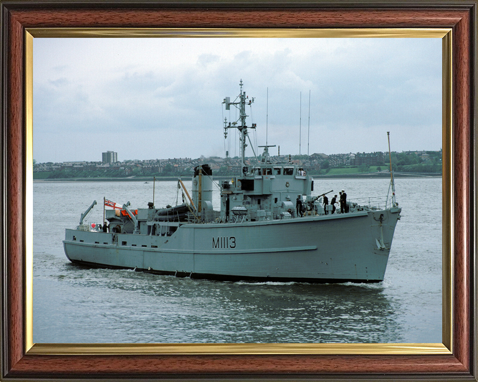 HMS Brereton M1113 | Photo Print | Framed Print | Ton Class | Minesweeper | Royal Navy