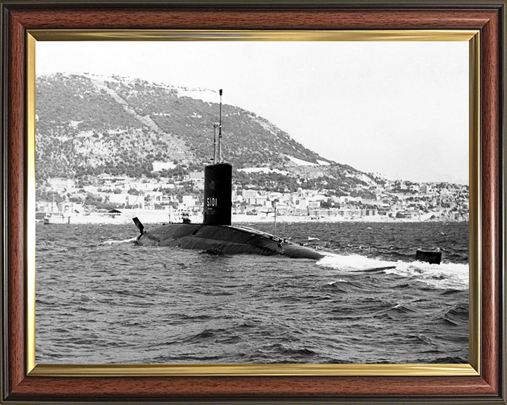 HMS Dreadnought S101 Royal Navy Valiant class Submarine Photo Print or Framed Print - Hampshire Prints