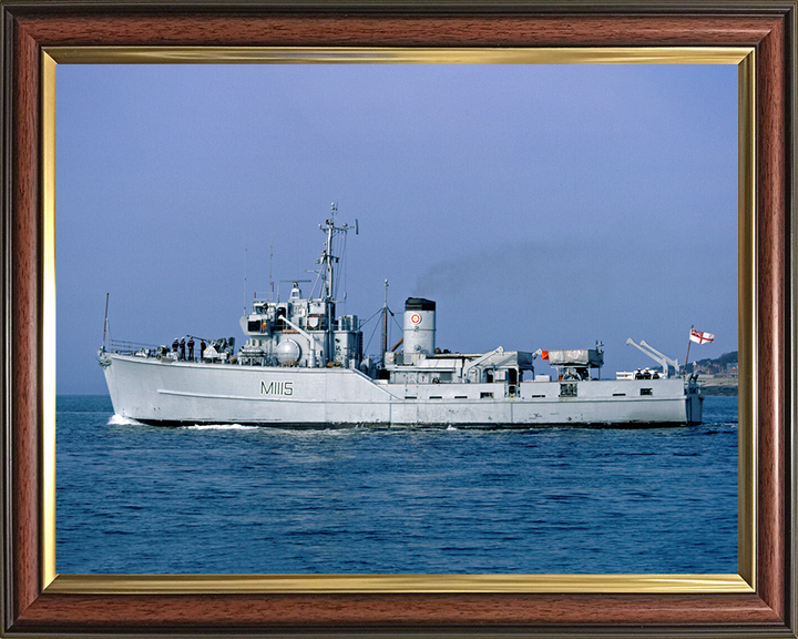 HMS Bronington M1115 | Photo Print | Framed Print | Ton Class | Minesweeper | Royal Navy