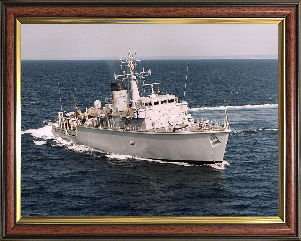 HMS Quorn M41 Royal Navy Hunt class mine countermeasures vessel Photo Print or Framed Print - Hampshire Prints