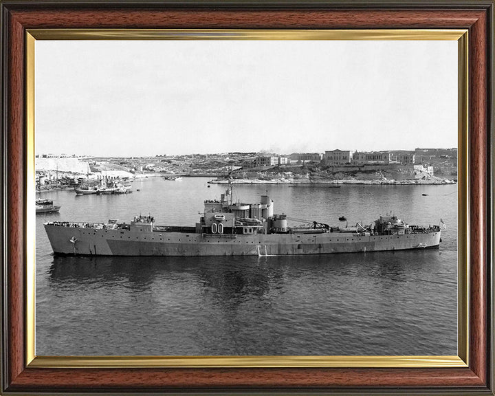 HMS Thruster (1917) Royal Navy R class destroyer Photo Print or Framed Print - Hampshire Prints