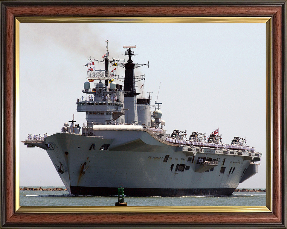 HMS Invincible R05 Royal Navy Invincible Class aircraft carrier Photo Print or Framed Print - Hampshire Prints