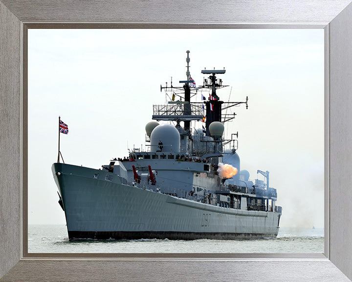 HMS Edinburgh D97 Royal Navy Type 42 Destroyer Photo Print or Framed Print - Hampshire Prints