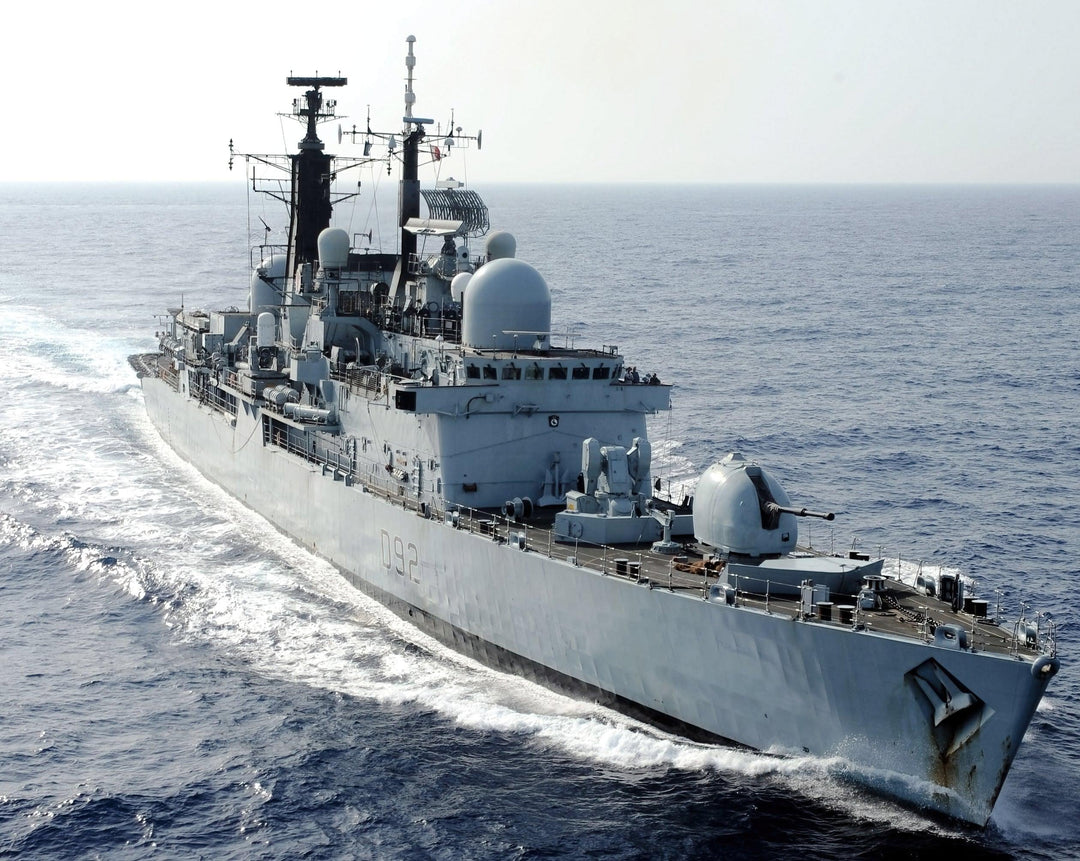 HMS Liverpool D92 | Photo Print | Framed Print | Poster | Type 42 | Destroyer | Royal Navy - Hampshire Prints