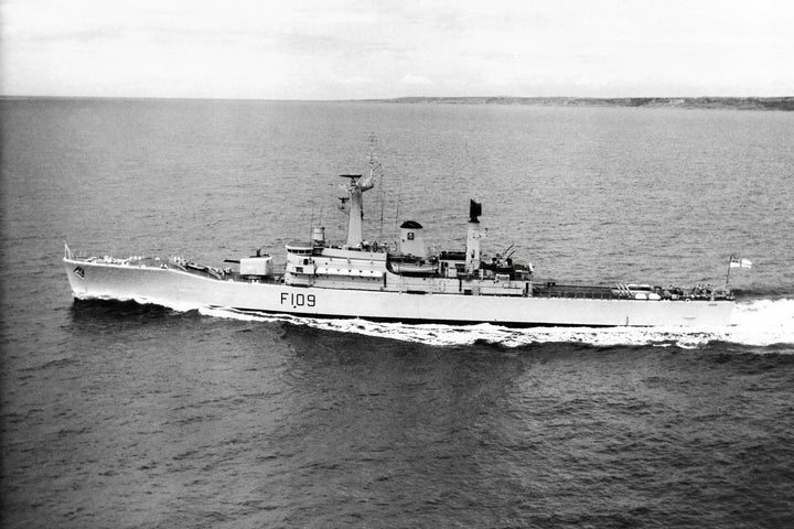 HMS Leander F109 Royal Navy Leander Class Frigate Photo Print or Framed Print - Hampshire Prints