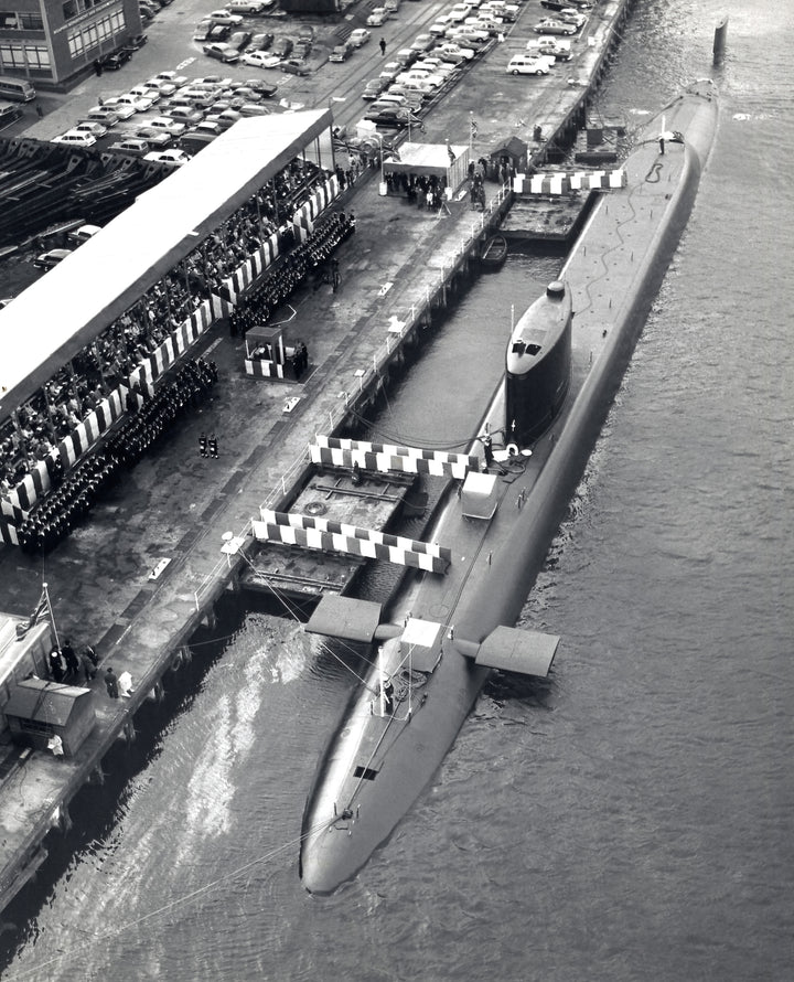 HMS Resolution S22 Submarine | Photo Print | Framed Print | Resolution Class | Royal Navy - Hampshire Prints