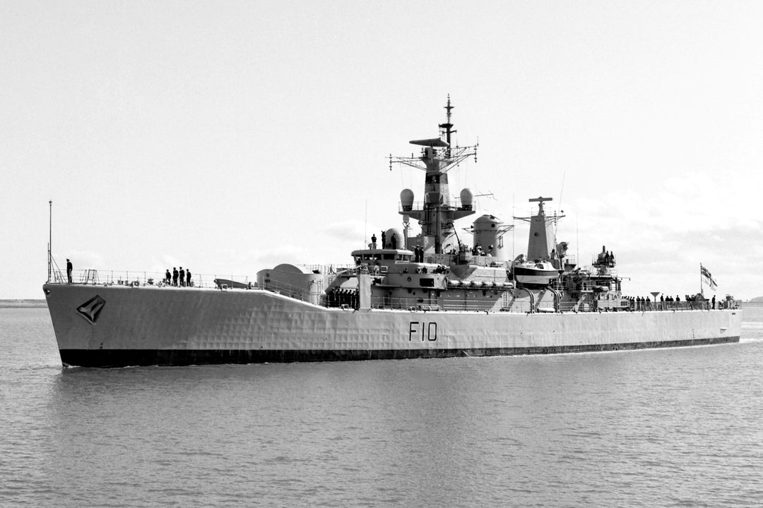 HMS Aurora F10 Royal Navy Leander Class frigate Photo Print or Framed Print - Hampshire Prints