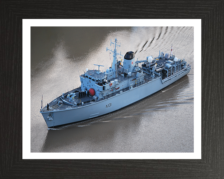 HMS Cattistock M31 Royal Navy Hunt class mine hunter Photo Print or Framed Print - Hampshire Prints