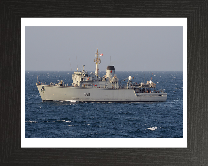 HMS Atherstone M38 Royal Navy Hunt class mine countermeasures vessel Photo Print or Framed Print - Hampshire Prints