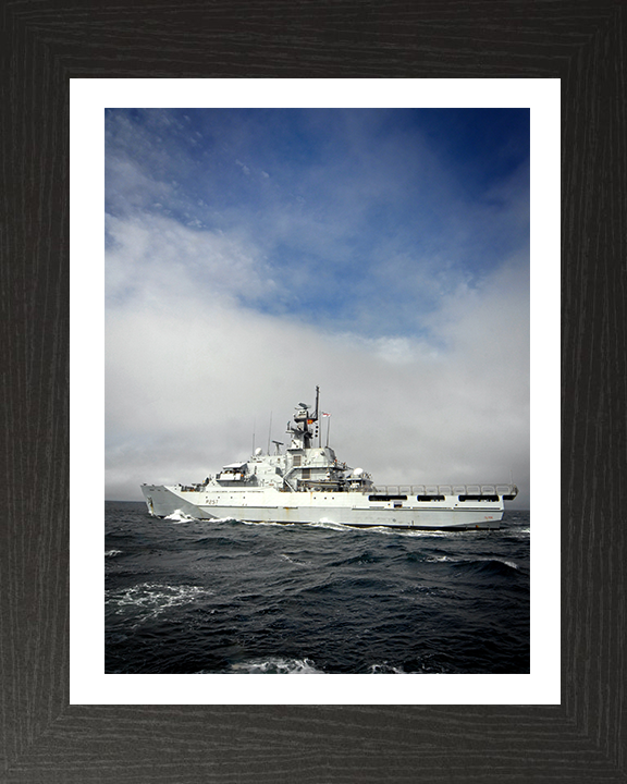 HMS Clyde P257 Royal Navy River class offshore patrol vessel Photo Print or Framed Print - Hampshire Prints