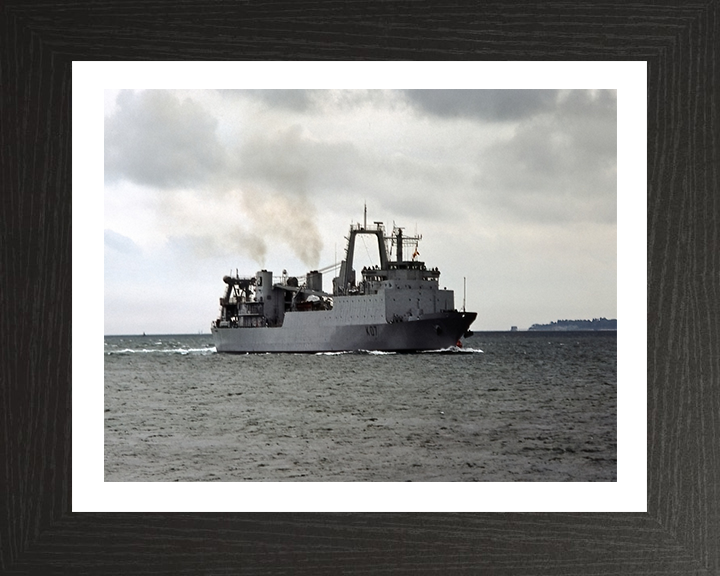 HMS Challenger K07 Royal Navy diving support vessel Photo Print or Framed Print - Hampshire Prints