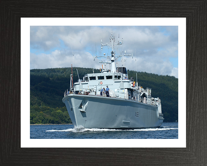 HMS Atherstone M38 Royal Navy Hunt class mine countermeasures vessel Photo Print or Framed Print - Hampshire Prints