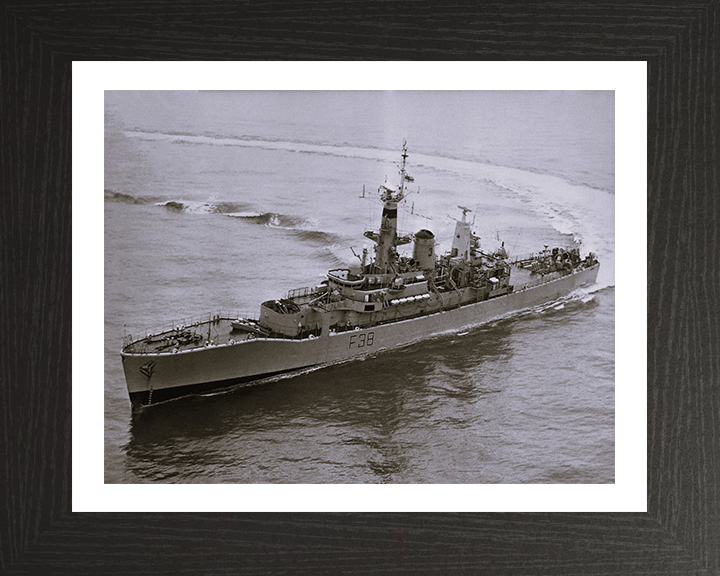 HMS Arethusa F38 Royal Navy Leander Class Frigate Photo Print or Framed Print - Hampshire Prints