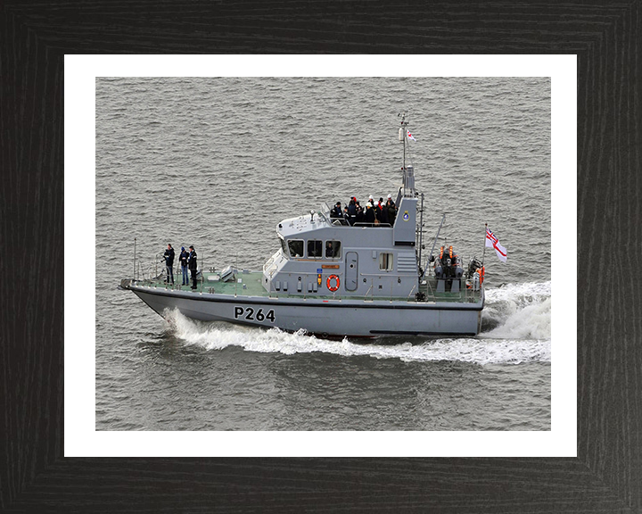 HMS Archer P264 Royal Navy Archer class P2000 patrol vessel Photo Print or Framed Print - Hampshire Prints