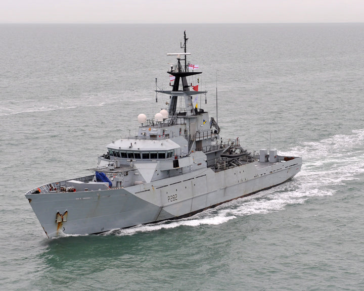 HMS Severn P282 Royal Navy River class offshore patrol vessel Photo Print or Framed Print - Hampshire Prints