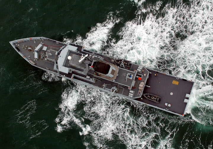 HMS Severn P282 Royal Navy River class offshore patrol vessel Photo Print or Framed Print - Hampshire Prints