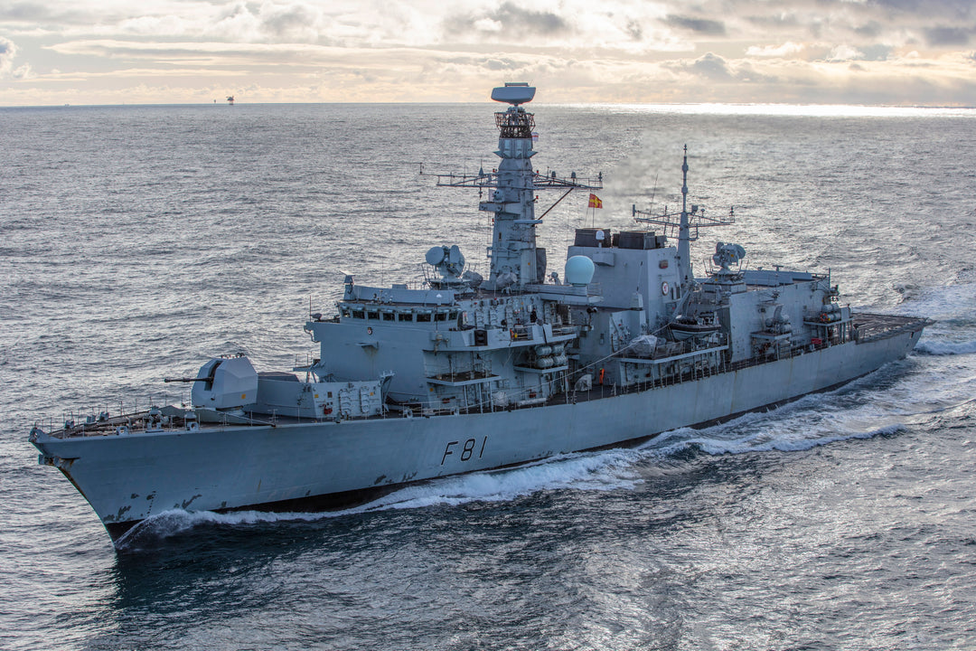 HMS Sutherland F81 Royal Navy type 23 Frigate Photo Print or Framed Print - Hampshire Prints