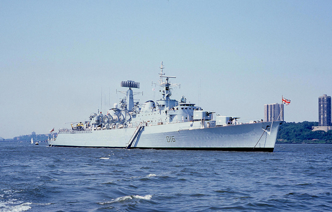 HMS London D16 Royal Navy County class destroyer Photo Print or Framed Print - Hampshire Prints