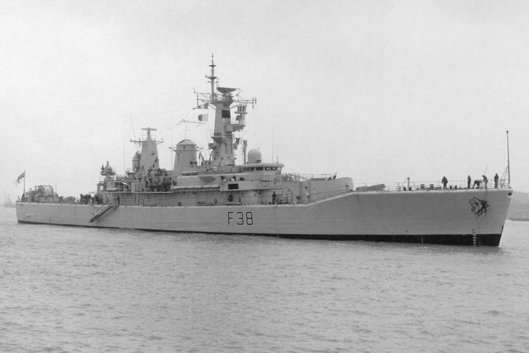 HMS Arethusa F38 Royal Navy Leander Class Frigate Photo Print or Framed Print - Hampshire Prints