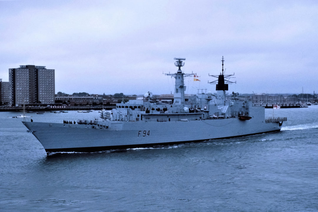 HMS Brave F94 Royal Navy Type 22 Frigate Photo Print or Framed Print - Hampshire Prints