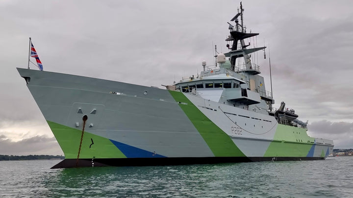 HMS Severn P282 Royal Navy River class offshore patrol vessel Photo Print or Framed Print - Hampshire Prints