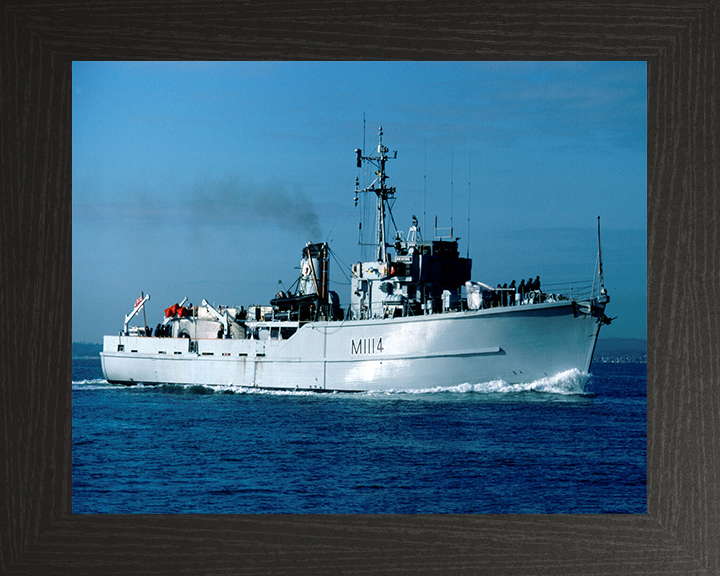 HMS Brinton M1114 Royal Navy Ton Class Minesweeper Photo Print or Framed Print - Hampshire Prints