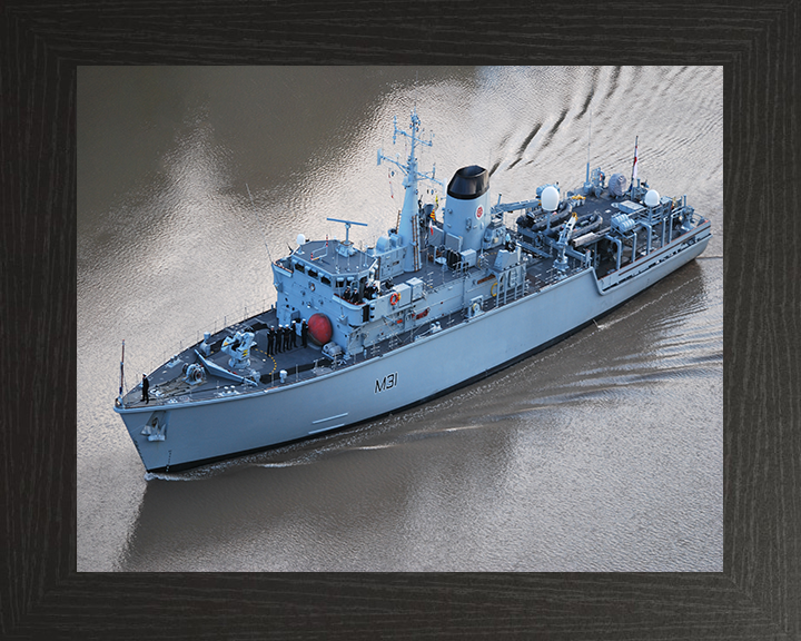 HMS Cattistock M31 Royal Navy Hunt class mine hunter Photo Print or Framed Print - Hampshire Prints