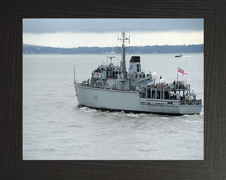 HMS Brocklesby M33 Royal Navy Hunt class Mine Counter Measures Vessel Photo Print or Framed Print - Hampshire Prints