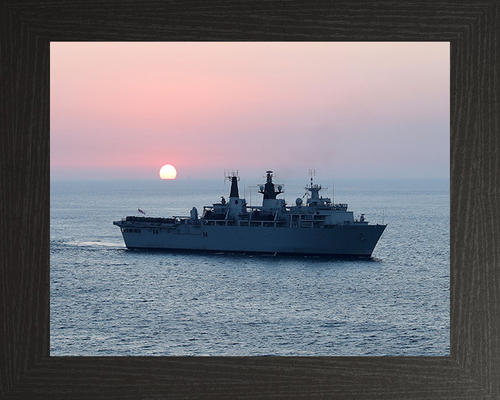 HMS Bulwark L15 Royal Navy Albion class amphibious ship Photo Print or Framed Print - Hampshire Prints