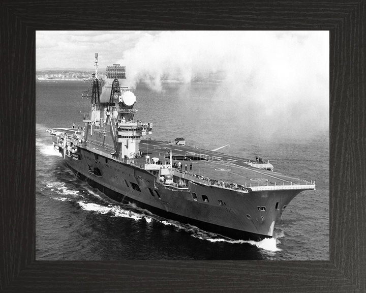 HMS Eagle R05 | Photo Print | Framed Print | Audacious Class | Aircraft Carrier | Royal Navy - Hampshire Prints